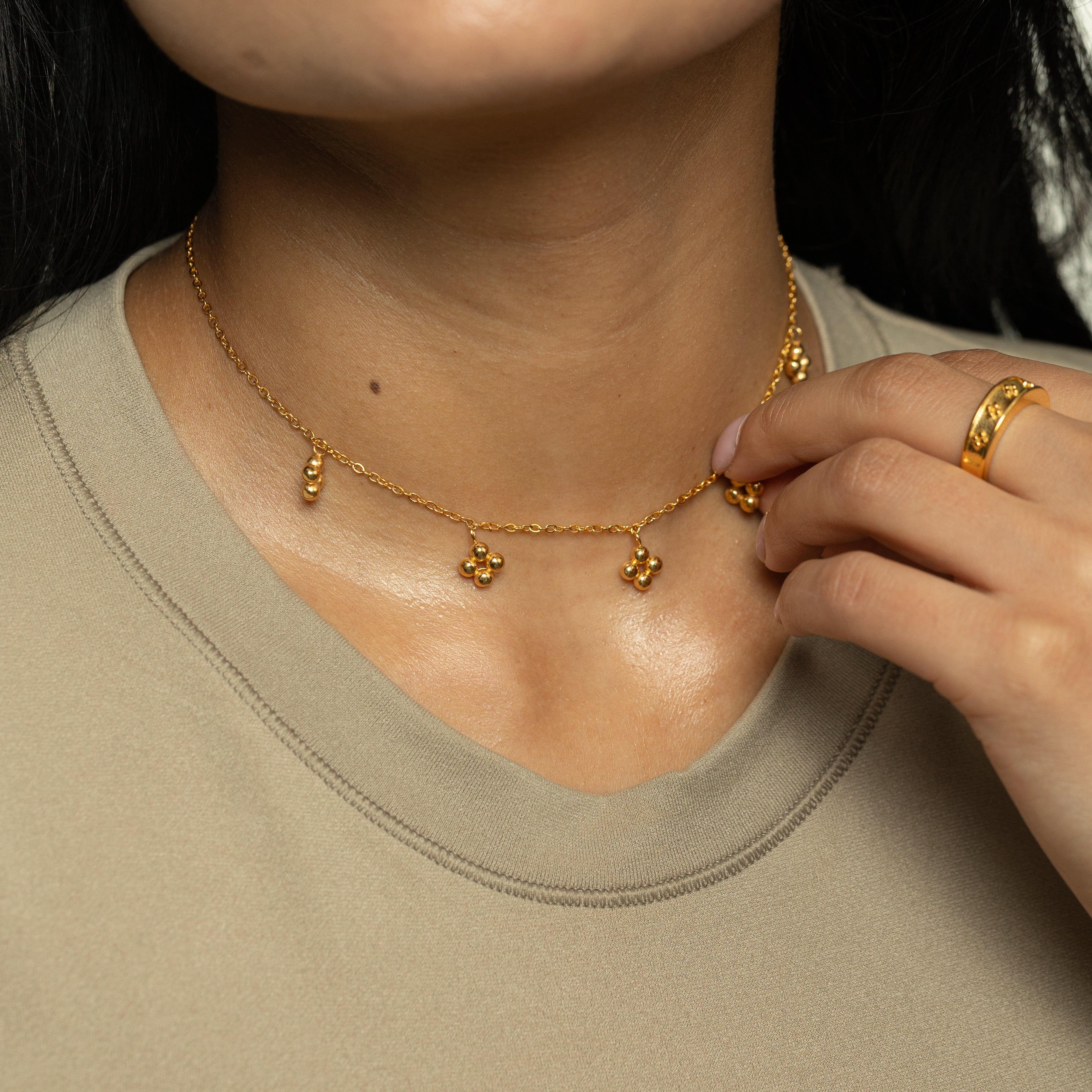 Henna Choker