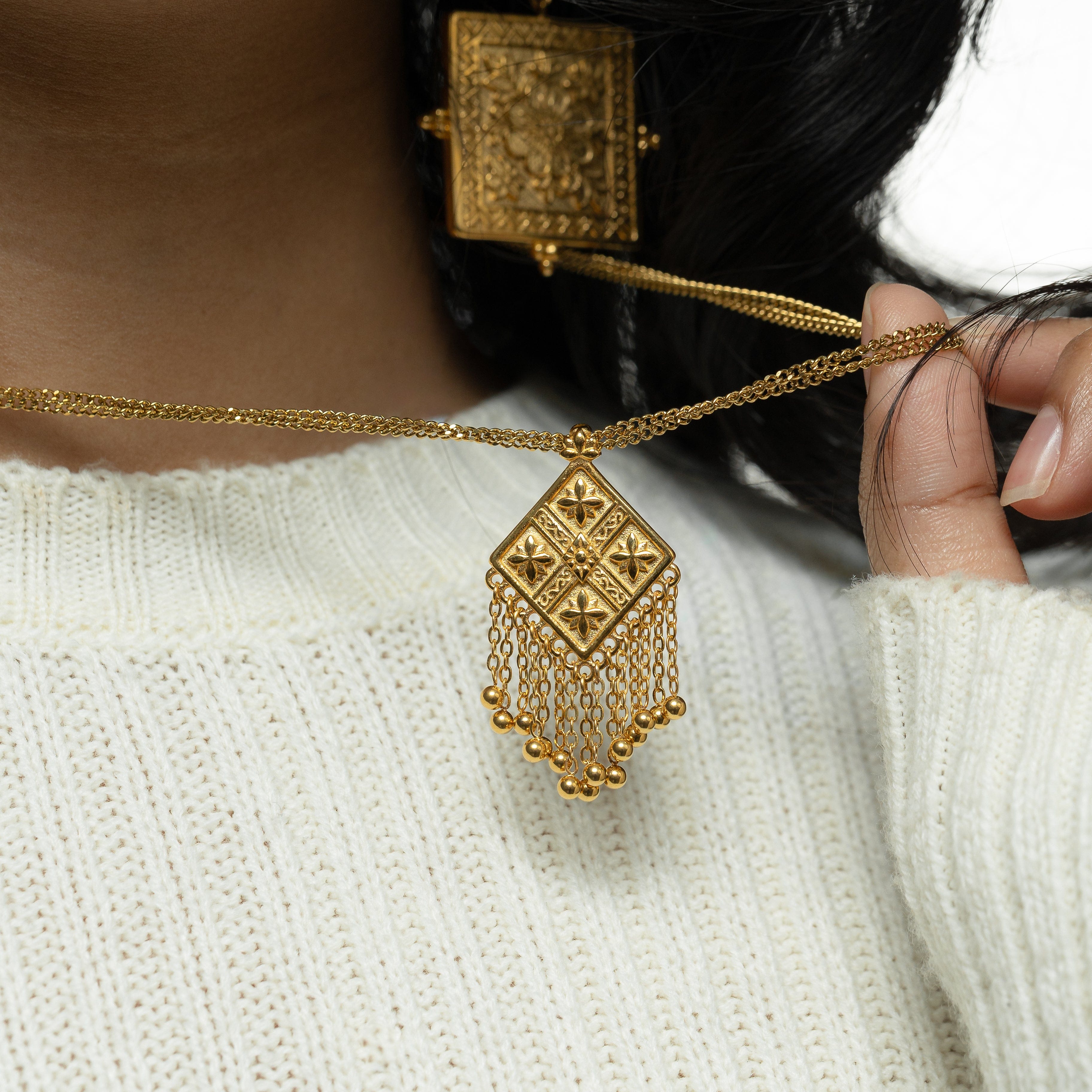 Dancing Kite Necklace